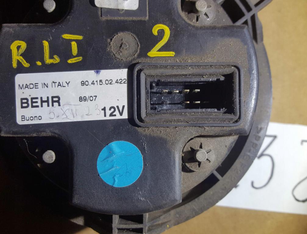 Renault Laguna I 1994-2001 2.0 16V 139 HP manual 102 kW 1998 cm3 5- ventilátor vzduchu 9041502422