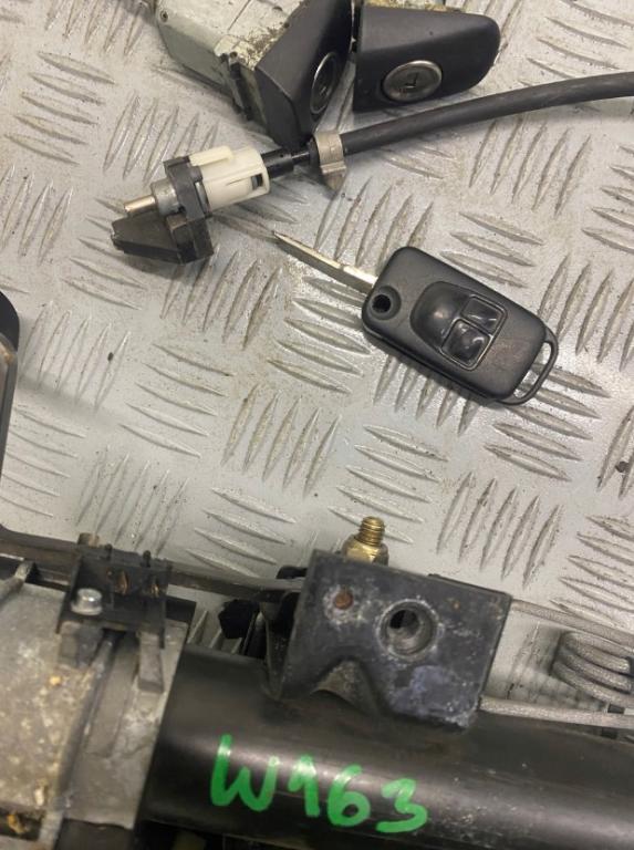 MERCEDES BENZ M W163 FL 2.7 ML 270 CDI (163.113) OM 612.963 automatic 5 stupňová 120 kW 163 km spinačka 1635459132/A1634600516/05047020