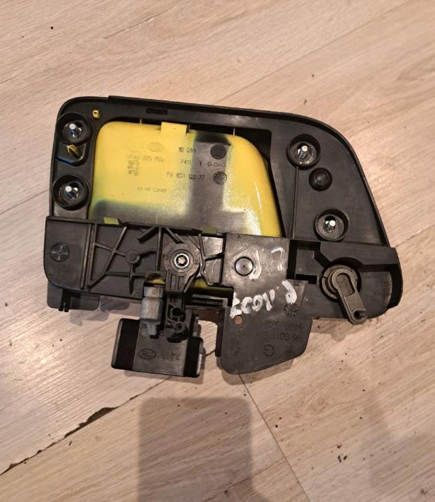 PEUGEOT 1007 (KM_) 2005 - 2022    1.6 16V 80 kW [109 KM] benzyna 2005 - 2022  Kľučka predný ľavá strana vonkajšia 9680112277 (Vonkajšie predné ľavé)