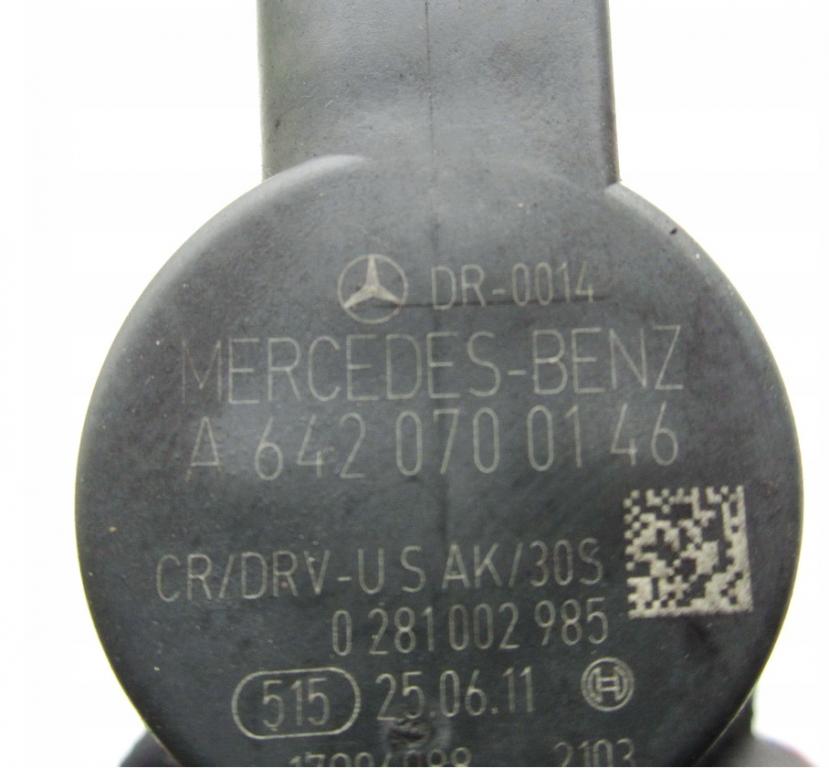 MERCEDES-BENZ KLASA E (W212) Snímač paliva A6420700146;0281002985