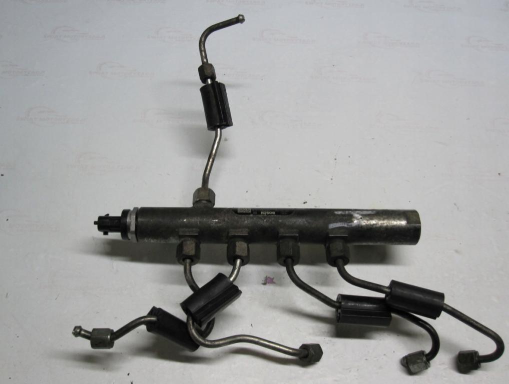 Fiat Linea 1.6 jtd 105 HP manual 77 kW 1598 cm3 4- lišta vstrekovacia 55213269