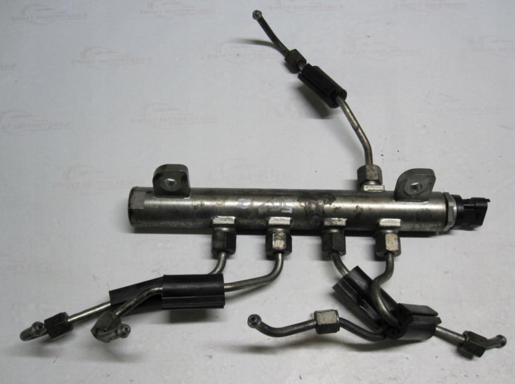 Fiat Linea 1.6 jtd 105 HP manual 77 kW 1598 cm3 4- lišta vstrekovacia 55213269