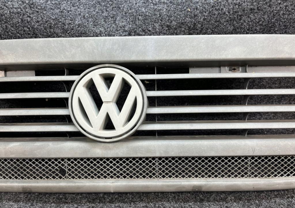 Volkswagen LT mriežka 281853653