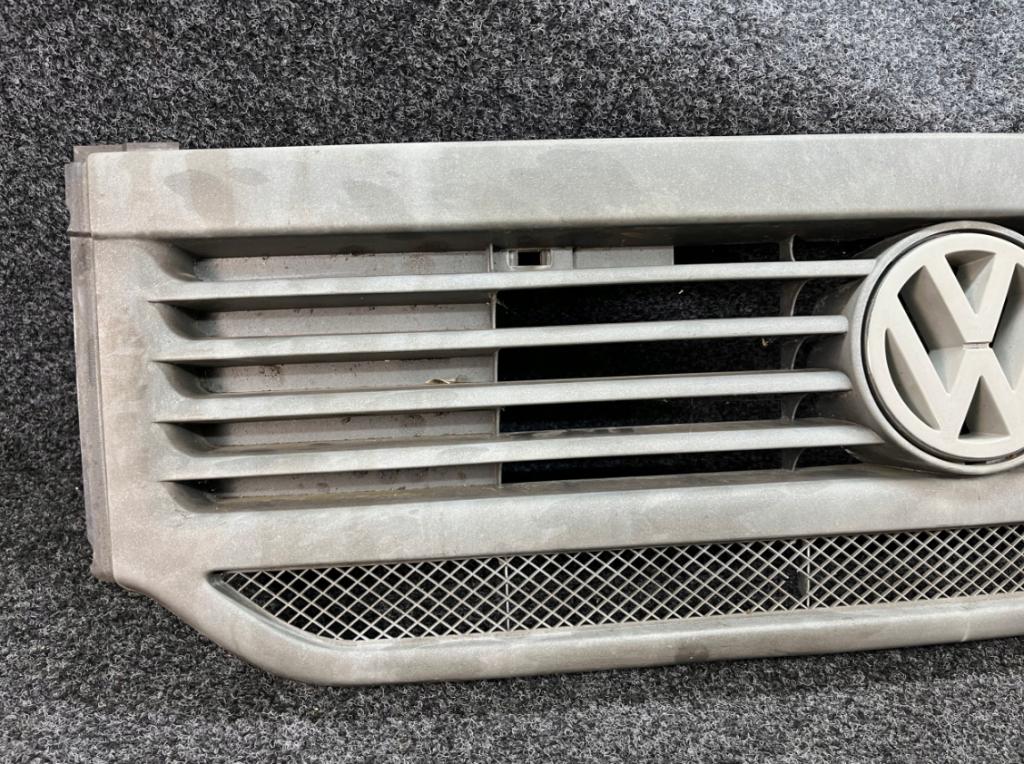 Volkswagen LT mriežka 281853653