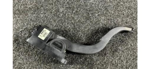 Terrano II CABSTAR Potenciometer plynového pedálu 0281002591