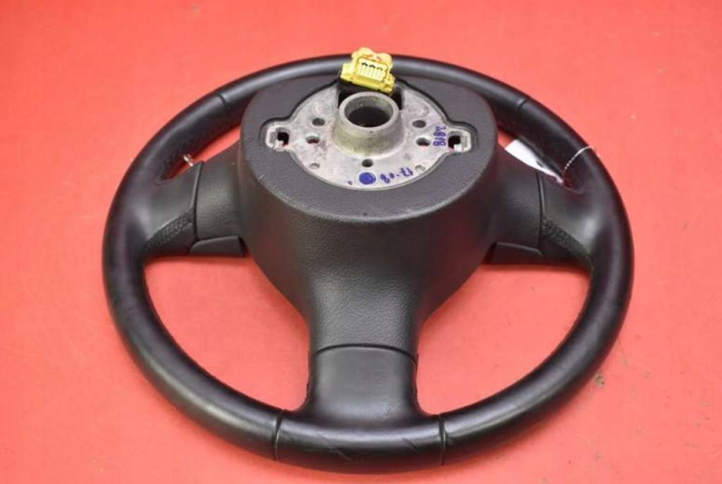 VW PASSAT B6 05-10 KOŽENÝ VOLANT MULTIFUNKČNÝ 3C0419091R