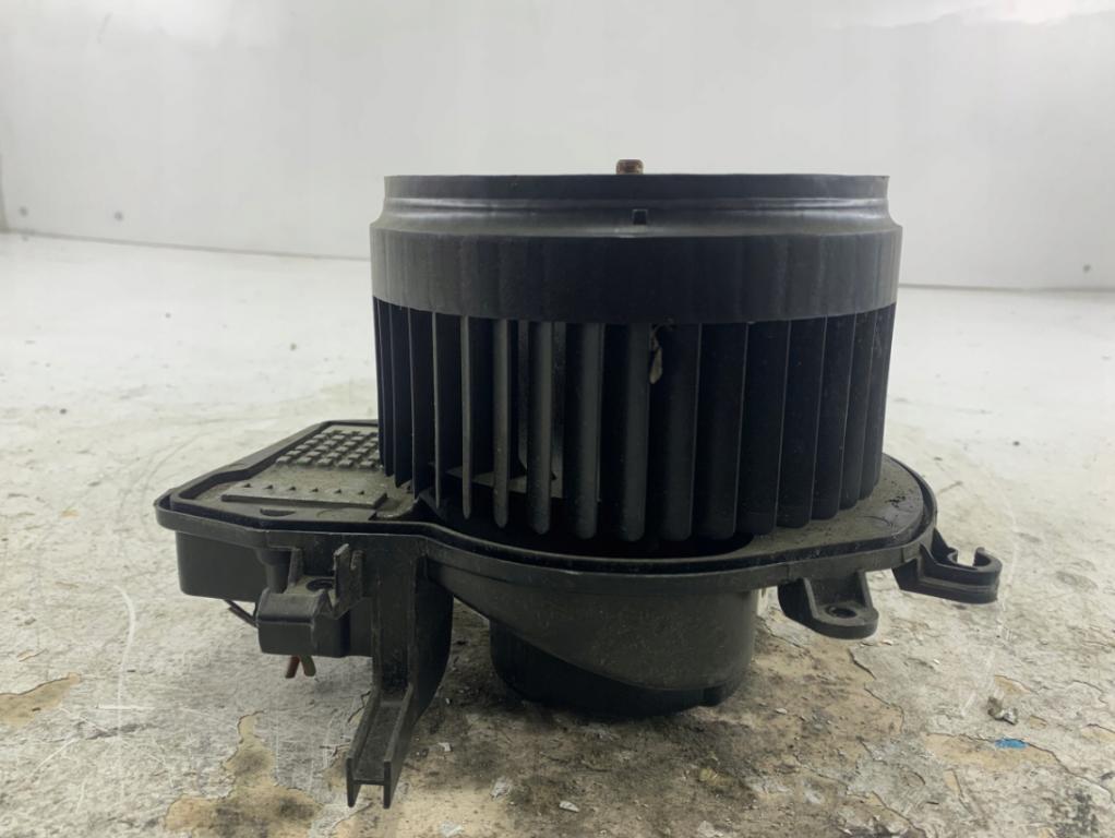 Mercedes C W203 2000-2007 2.0 kompressor 163 HP manual 120 kW 1998 cm3 4- ventilátor vzduchu