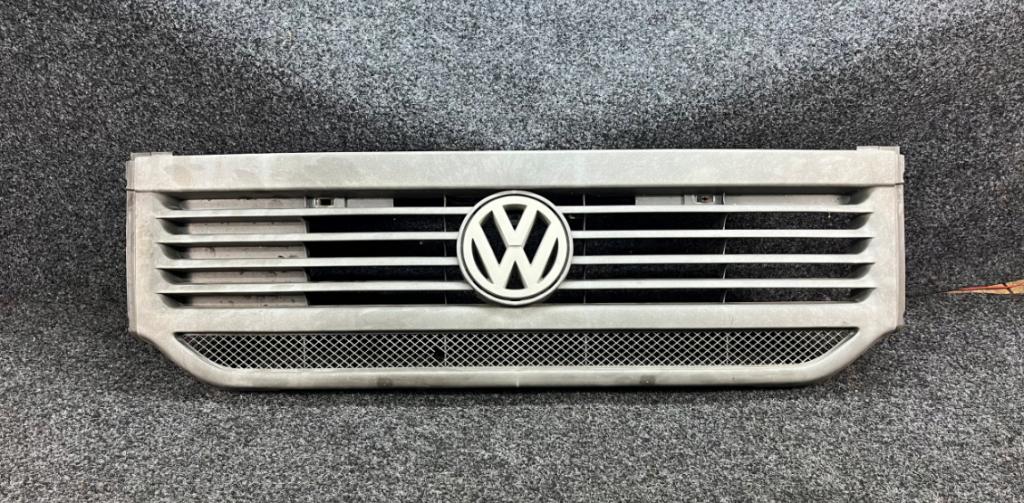 Volkswagen LT mriežka 281853653