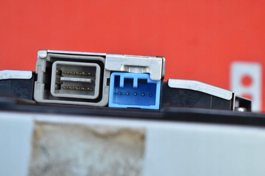 VOLVO XC90 I LIFT display 30775626-1