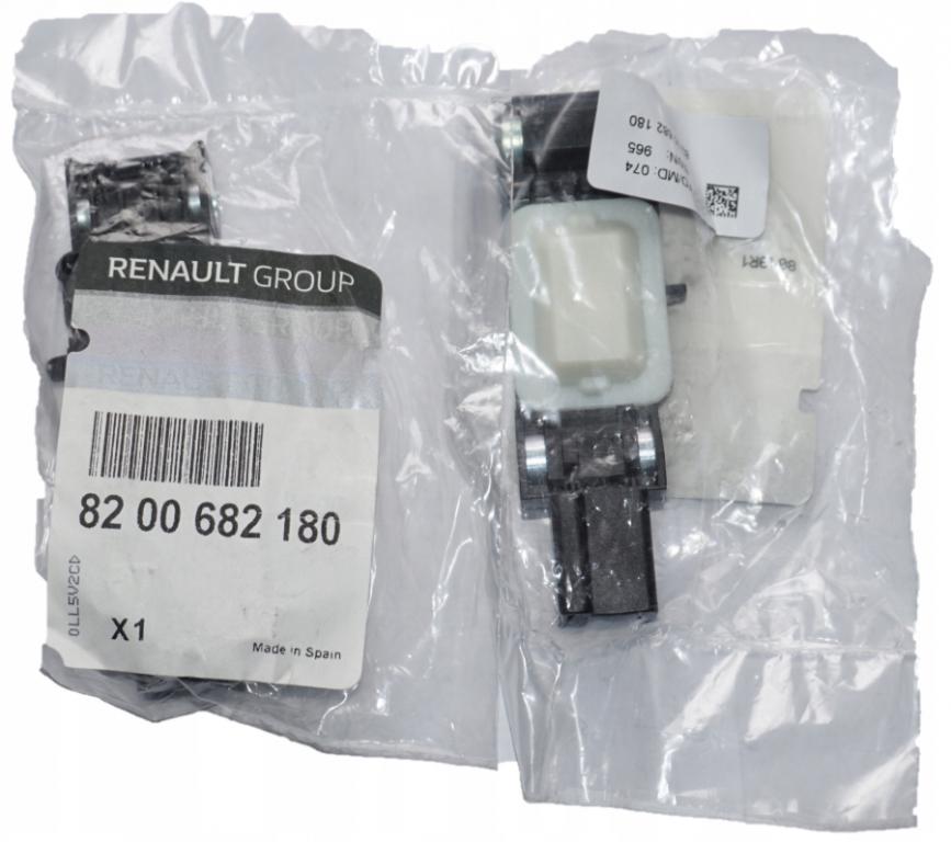 Renault Clio II LIFT snímač nárazu 8200682180 
