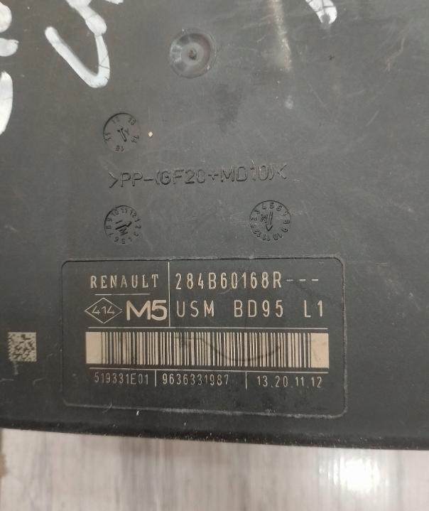 Renault MEGANE III Modul Skrinka poistková USM  284B60168R