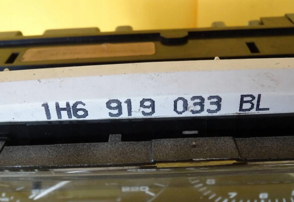 Vw Golf III 1991-1998 1.9 TDI 90 HP 66 kW 1900 cm3 Prístrojovka 1H6919033BL