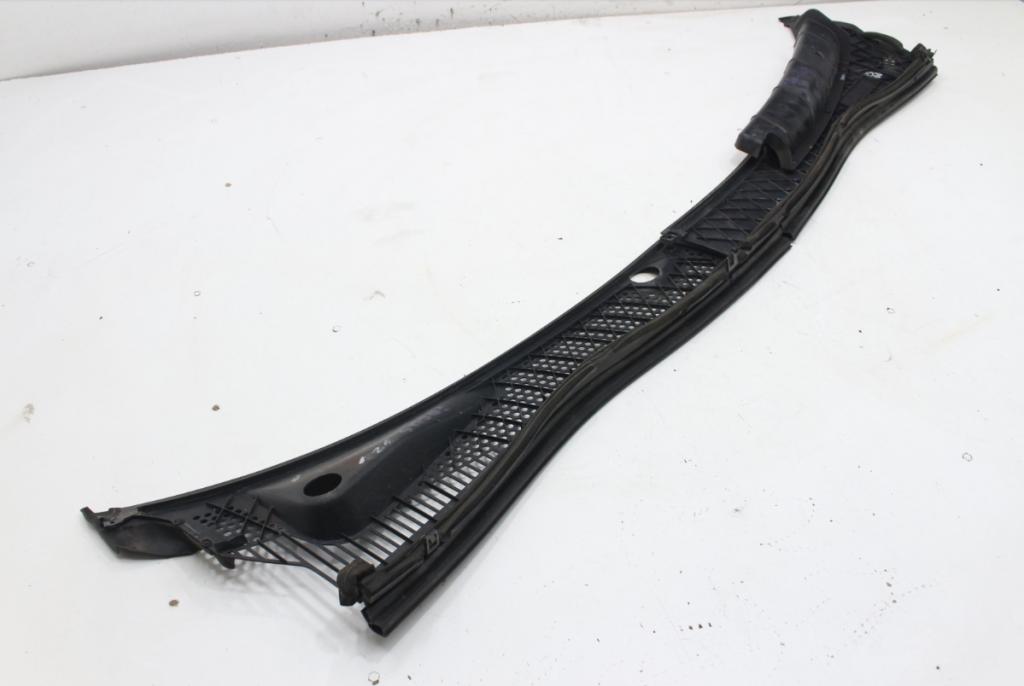 FORD FOCUS MK2 Torpédo, plast pod čelné okno 8643-63018A15-AA