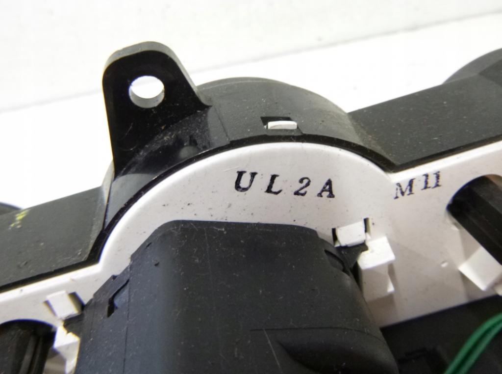 HYUNDAI COUPE (RD) COUPE 2002 79,00 1.6 i 16V - G4ED-G 1599,00 Panel kúrenia KLIMATIZACE: