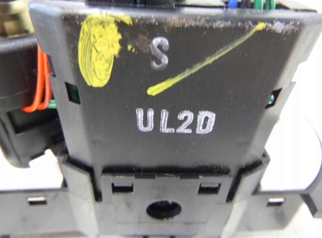 HYUNDAI COUPE (RD) COUPE 2002 79,00 1.6 i 16V - G4ED-G 1599,00 Panel kúrenia KLIMATIZACE: