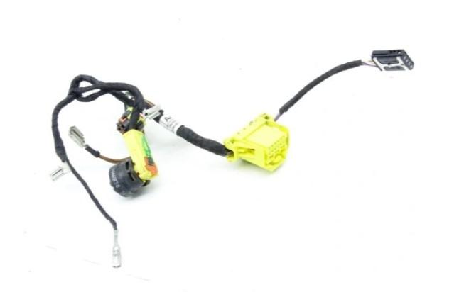 AUDI A4 B8 Avant (8K5) 2007 - 2015    1.8 TFSI 88 kW [120 KM] benzyna 2008 - 2015  Káblovačka silentbloku airbag 8U0971589J