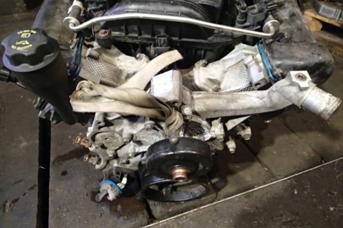 JEEP CHEROKEE LIBERTY 3.7 V6 MOTOR