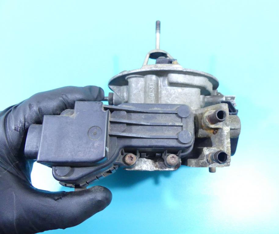 Suzuki Swift MK5 vstrekovač 13400-50G11, 13420-50G00 1,3 jednotky