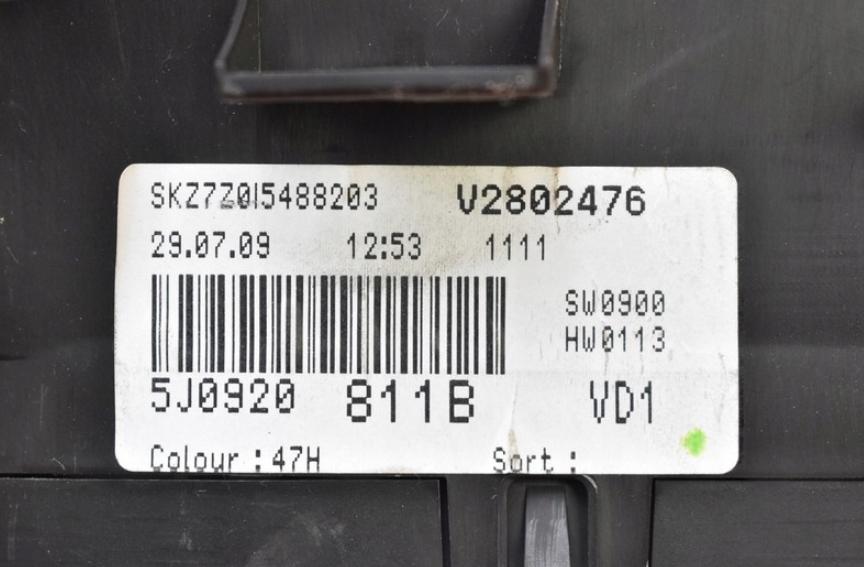 SKODA FABIA II Combi (545) 2007 - 2014    1.4 63 kW [86 KM] benzyna 2007 - 2014  Prístrojovka 5J0920811B (Prístrojové dosky, displeje)