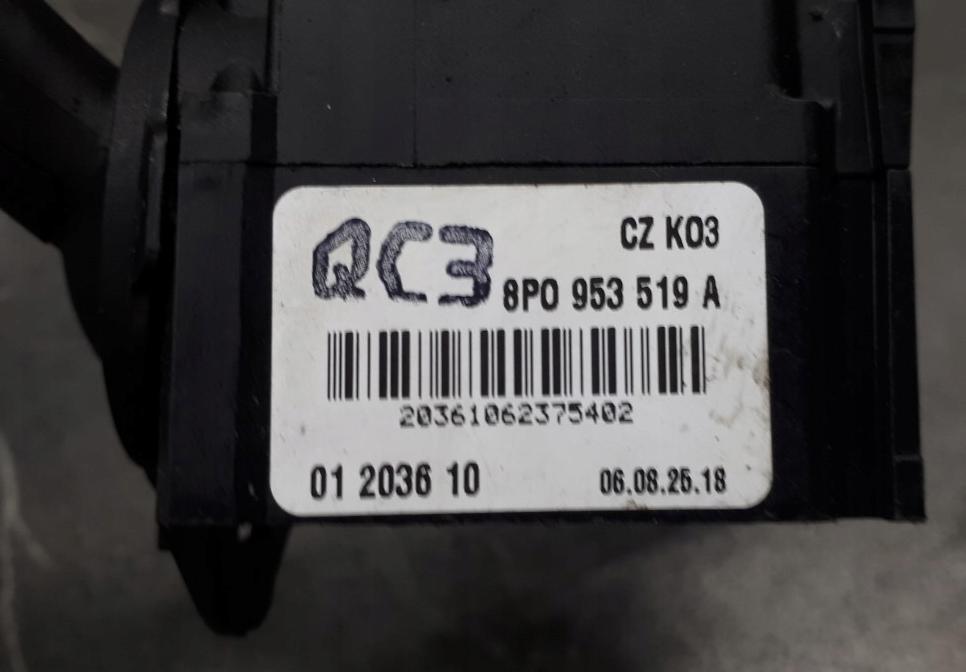 AUDI A3 8P 2007r. Prepínač stieračov 8P0953519A