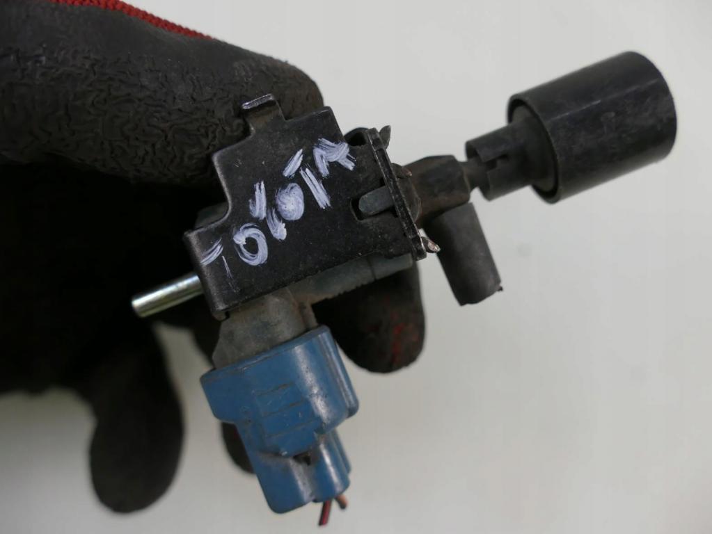 Toyota Land Cruiser 120 2002-2010 3.0 D4D 163 HP automatic 120 kW 2982 cm3 5- ventil podtlaku 90910-12080 (Ventily)
