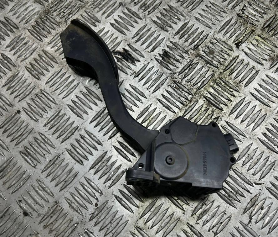 Toyota Rav4 III 2005-2012 3.5 V6 272 HP automatic 200 kW 3478 cm3 5- pedále 78110-42010 (Pedále)