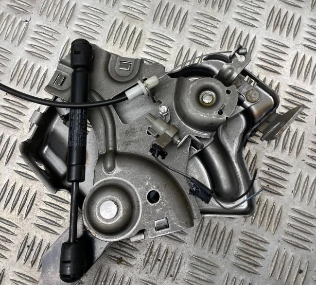 VOLVO S80 II   PEDAL brzdy 30793057 (Pedále)