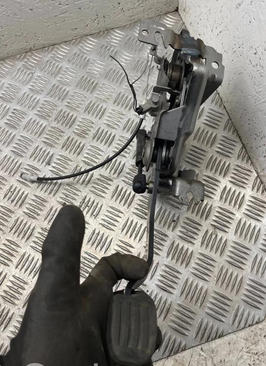 VOLVO S80 II   PEDAL brzdy 30793057 (Pedále)