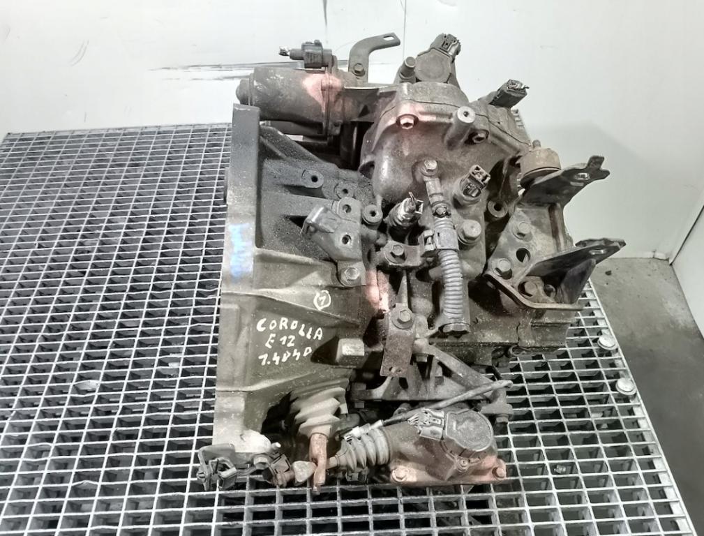 TOYOTA  COROLLA E12 1.4 D4D MANUÁLNA PREVODOVKA