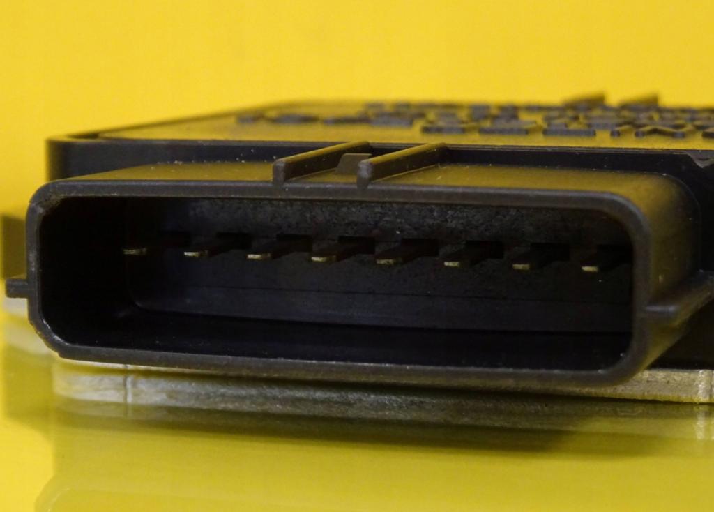 Daihatsu SIRION 1.3 16v 87 HP manual 64 kW 1298 cm3 5- modul 89621-97401