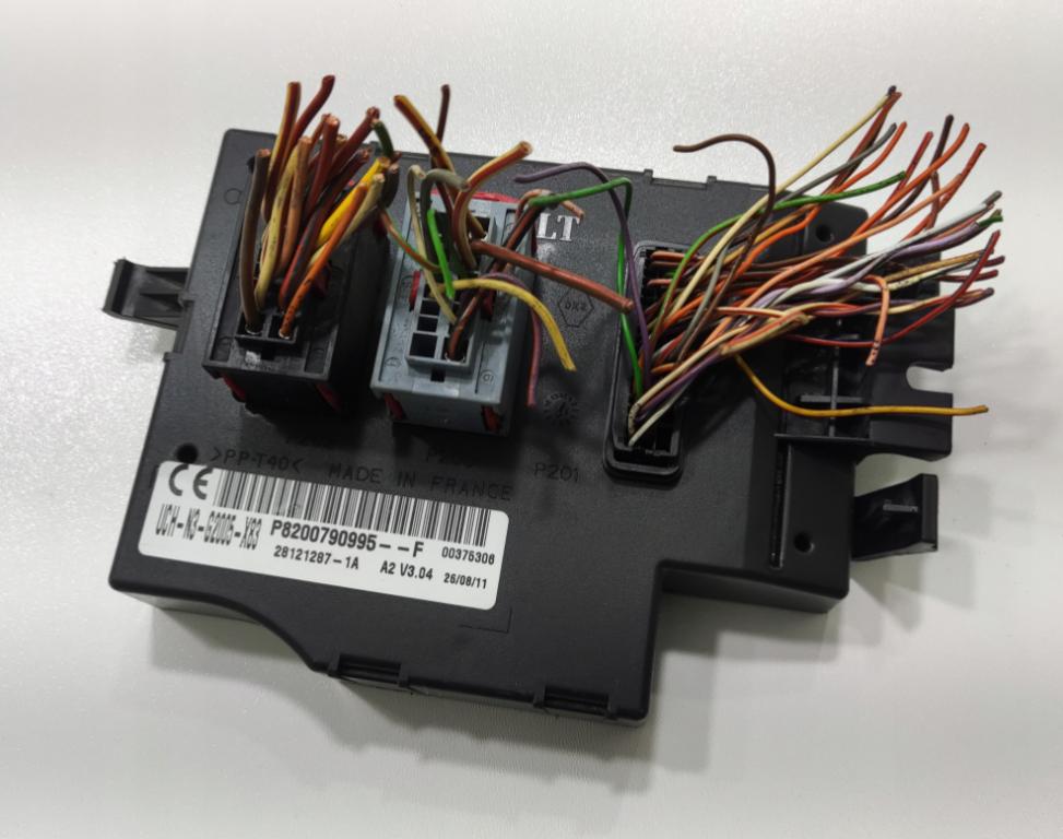 Renault Trafic II    LIFT 2.0DCI 114KM 06-14  Modul UCH 8200790995 (Ostatné)