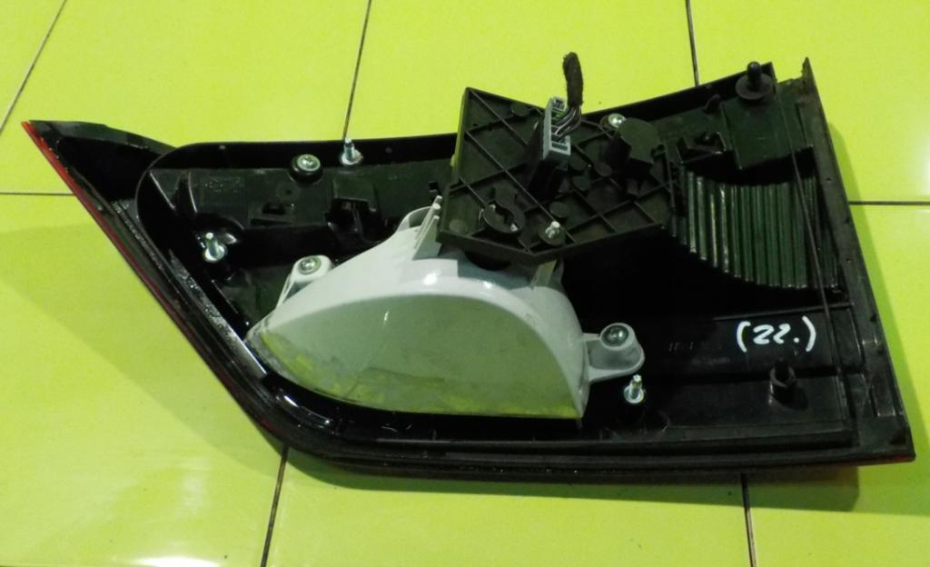 FORD GALAXY II 2010- 2015 2.0 TDCi 120 kW  světlo zadní část levá strana vnitřní AM21-13A603-ED