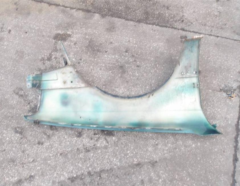 AUDI 80 B4 PREDNÝ BLATNÍK ĽAVÝ