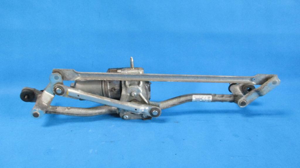 AUDI A3 8P Motorček stieračov 8P1955119E