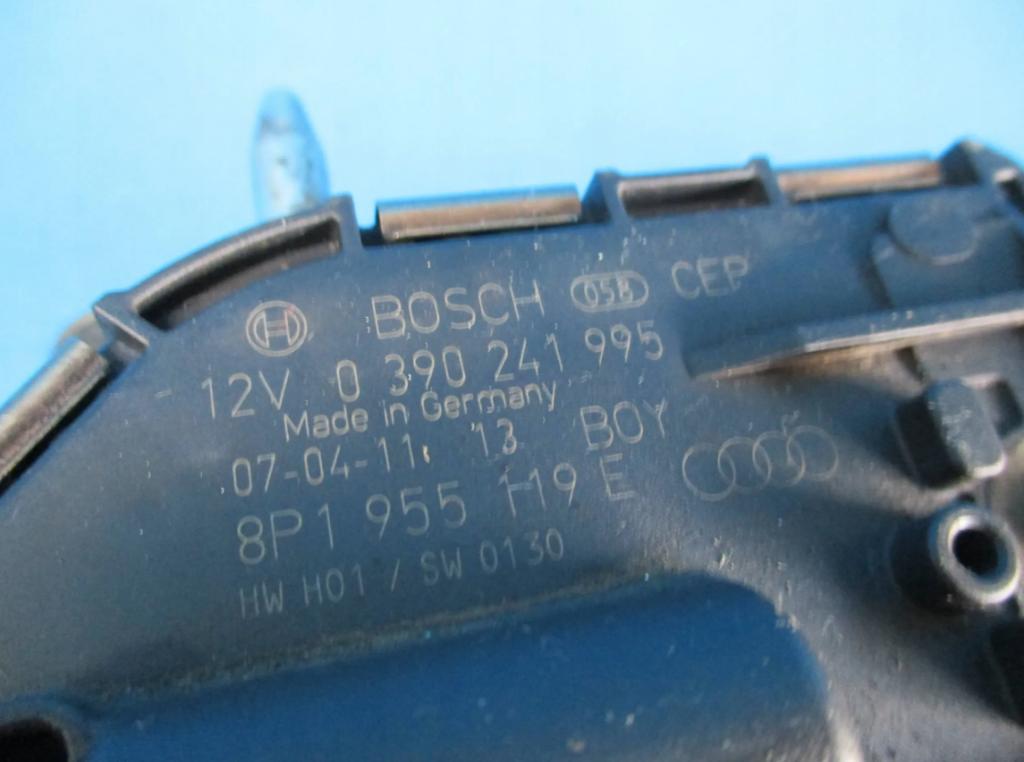 AUDI A3 8P Motorček stieračov 8P1955119E