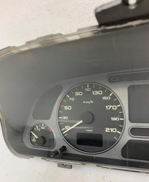 Peugeot 306 2.0 HDI 90 HP manual 66 kW 2000 cm3  Prístrojovka 9642490380 (Prístrojové dosky, displeje)