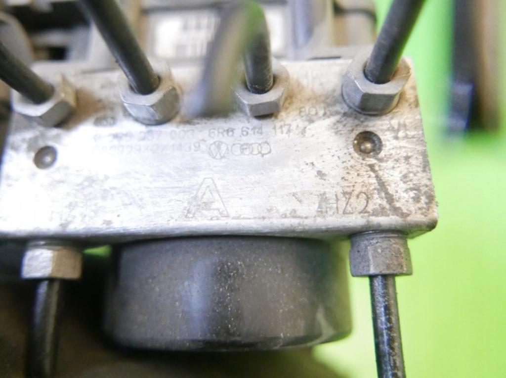 Seat Ibiza IV 6J 2008-2017 1.4 16v 86 HP manual 63 kW 1390 cm3 5- čerpadlo abs 6R0614117 (Pumpy ABS)