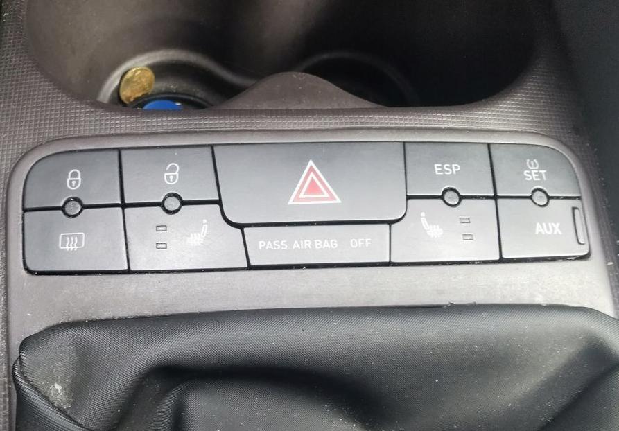 SEAT IBIZA IV Panel Prepínač výstražných 