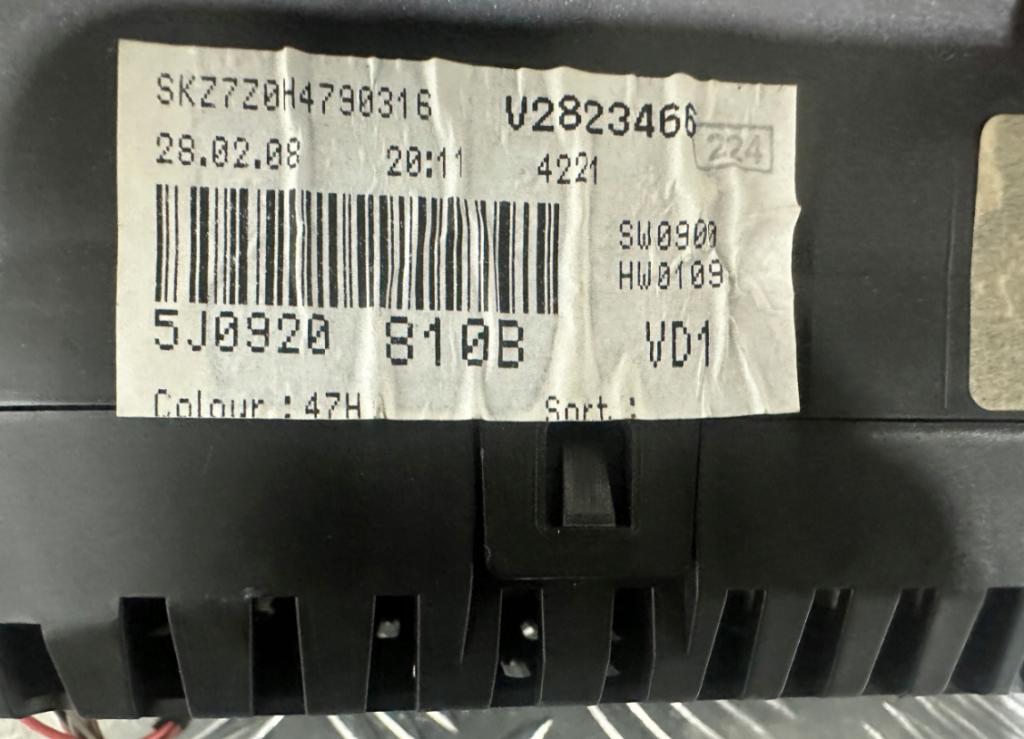 SKODA FABIA II 08R 1.2 12V  Prístrojovka elektrický 5J0920810B