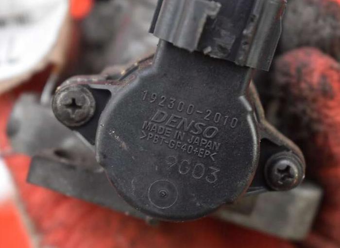 Toyota Yaris II 2005-2011 1.4 D4D 90 HP manual 66 kW 1364 cm3  Škrtiaca klapka