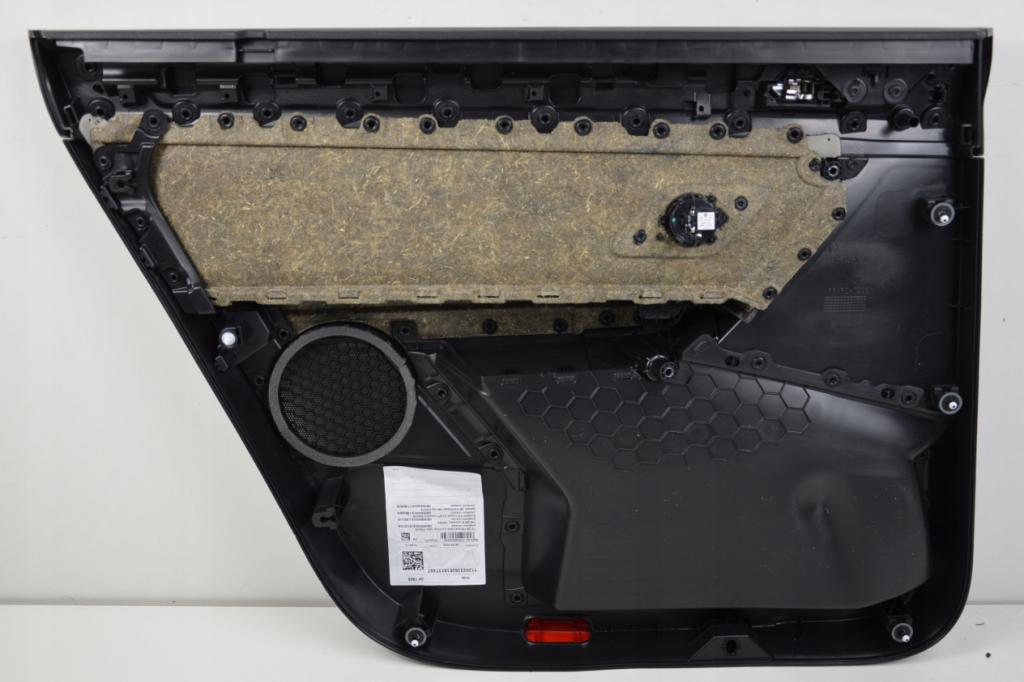 VW TOURAN 5TA ČALÚNENIE DVERÍ PREDNÉ ZADNÉ 5TA867012 5TA867011