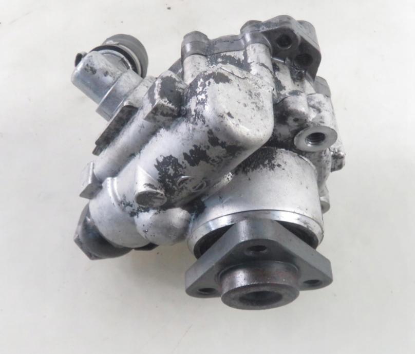 AUDI A6 C5 2.5 TDI pumpa servočerpadlo 3B0422154K 