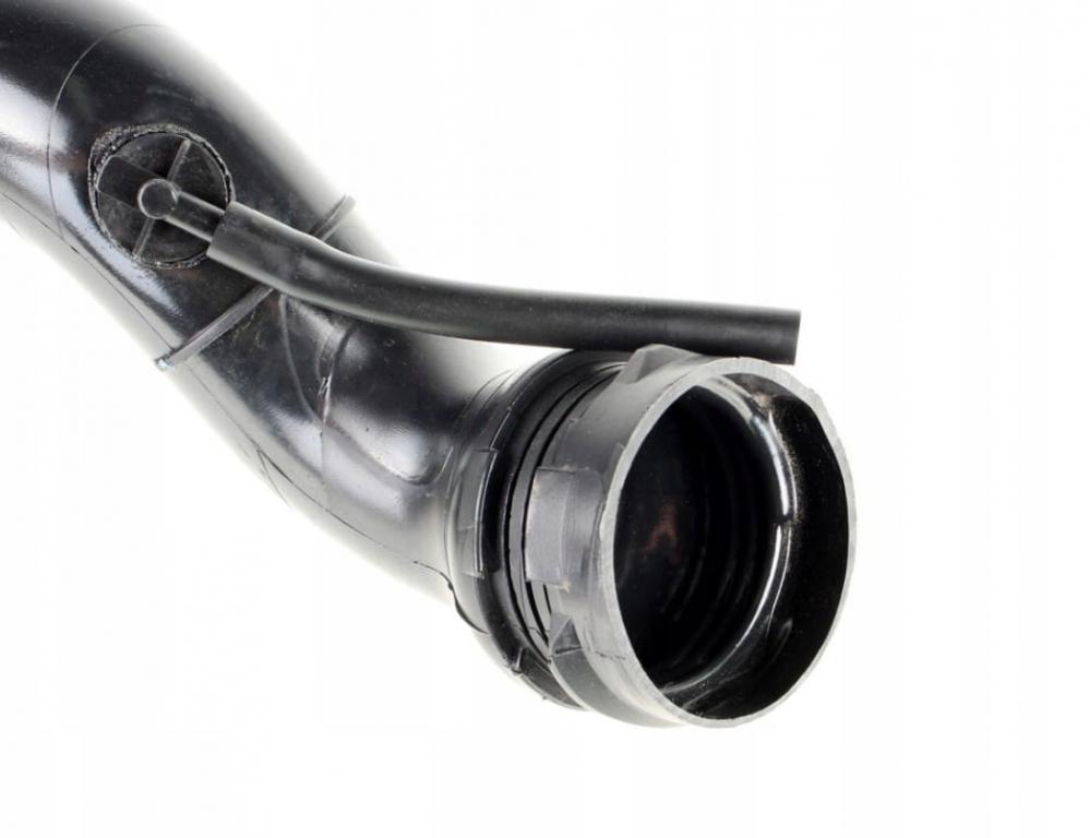 LAGUNA III 2.0DCI  hadica rúra intercoolera  8200551942