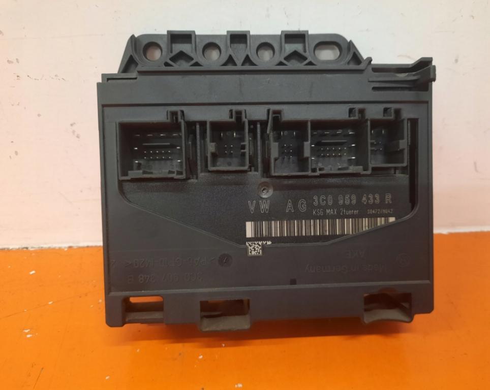 VW PASSAT B6 (3C2) SEDAN 2006 103,00 2.0 TDI - BMP 1968,00 MODUL komfortu 3C0959433R