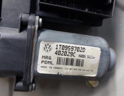 SKODA OCTAVIA II Mechanizmus predný pravy  1K0959792J 1T0959702D