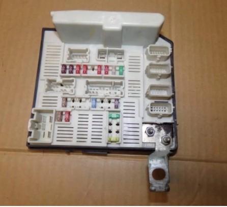 RENAULT KANGOO II FURGON 2013 1,50 Moduły komfortu 1461,00 MODUL BSM 519219208