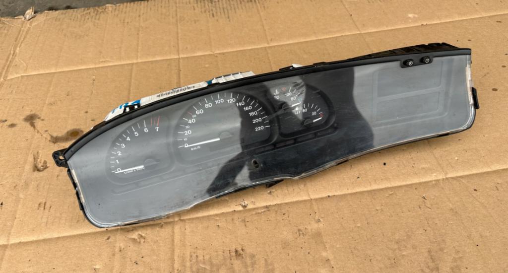 OPEL VECTRA B 1.6 16V prístrojovka 09134517LB
