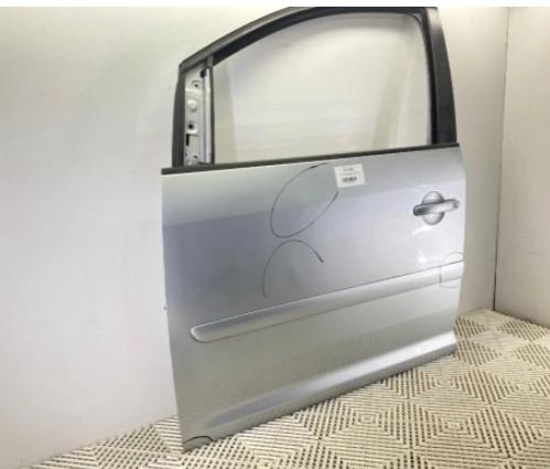 VW TOURAN 03-10 dvere predné ľavé  (Ostatné)