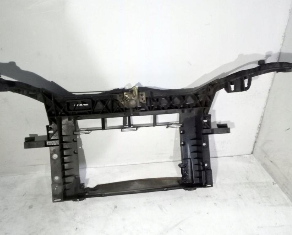 Ford Fusion I lift, predná výstuž