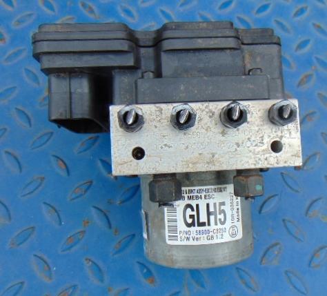 Hyundai i20 II 2014 -2020 1.2 16v 84KM manual 61,8 kW  pumpa abs 58920-C8250 (Pumpy ABS)